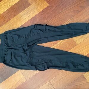 BRAND NEW BROWN LULULEMON DANCE CARGOES - SIZE 2